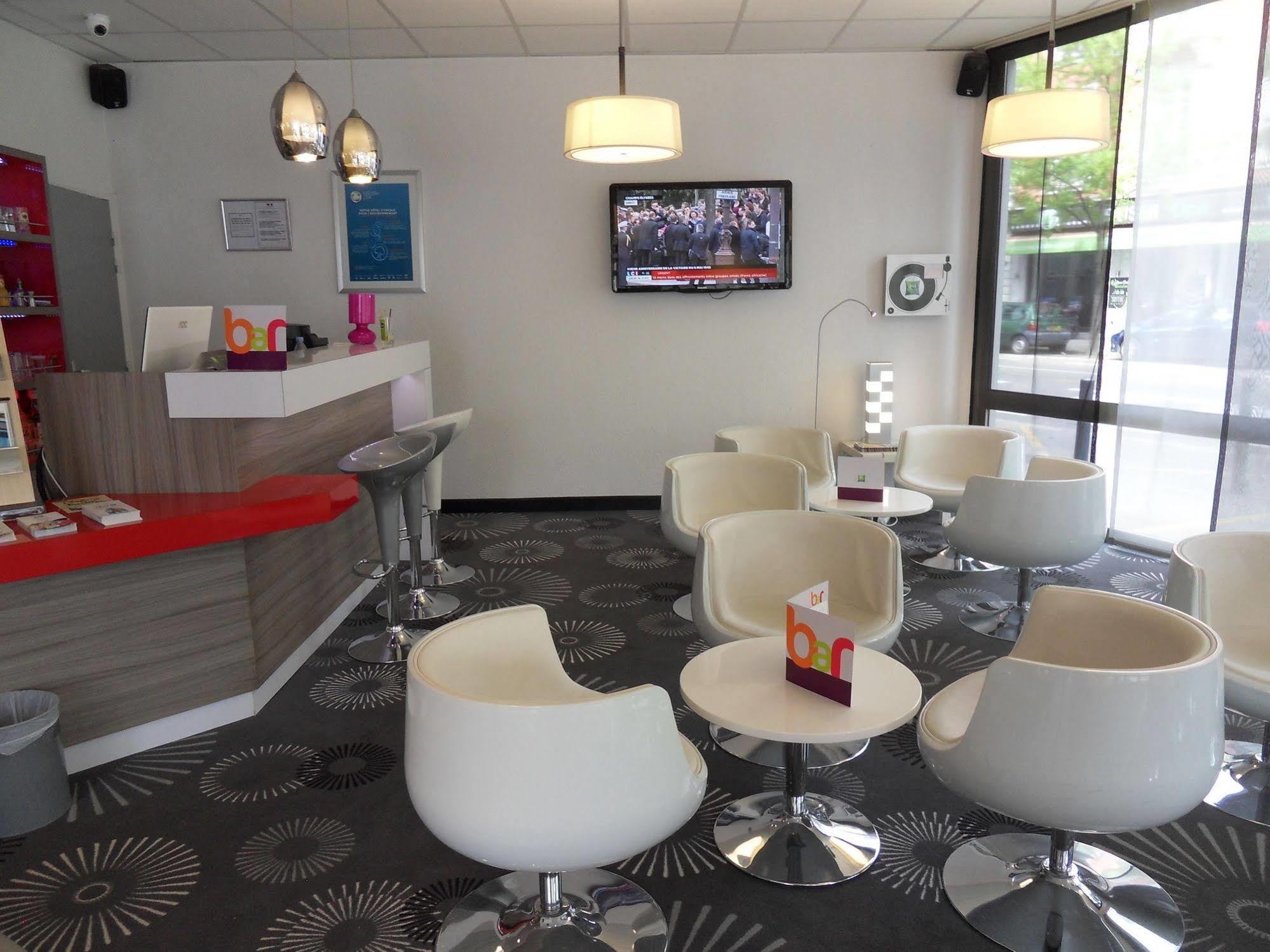 Ibis Styles Grenoble Centre Gare Hotel Exterior photo